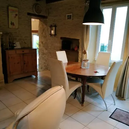 Maison De Pecheur * Grandcamp-Maisy